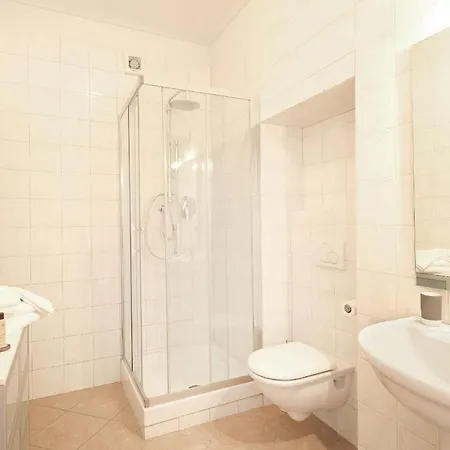 فندق مبيت وإفطار Sogno In Langa 4*